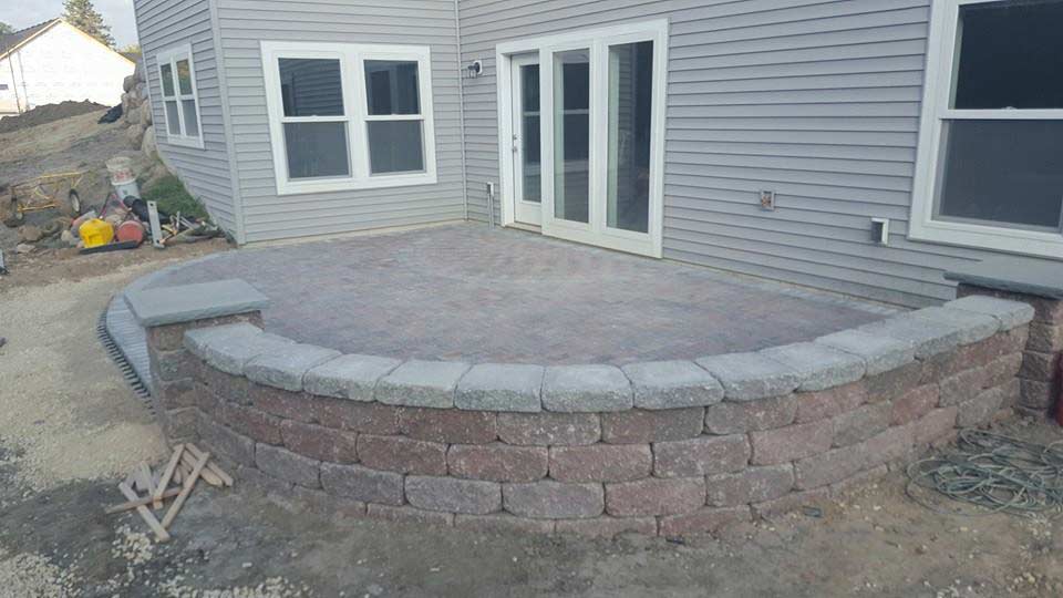 Paver-Patio-And-Wall